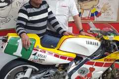 Yamaha-250-TZ-Carlos-Lavado-et-Johnny-Cecotto