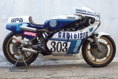 Yamaha-750-TZ-ex-Pons-championne-du-monde-1979-et-vainqueur-a-Daytona-1980